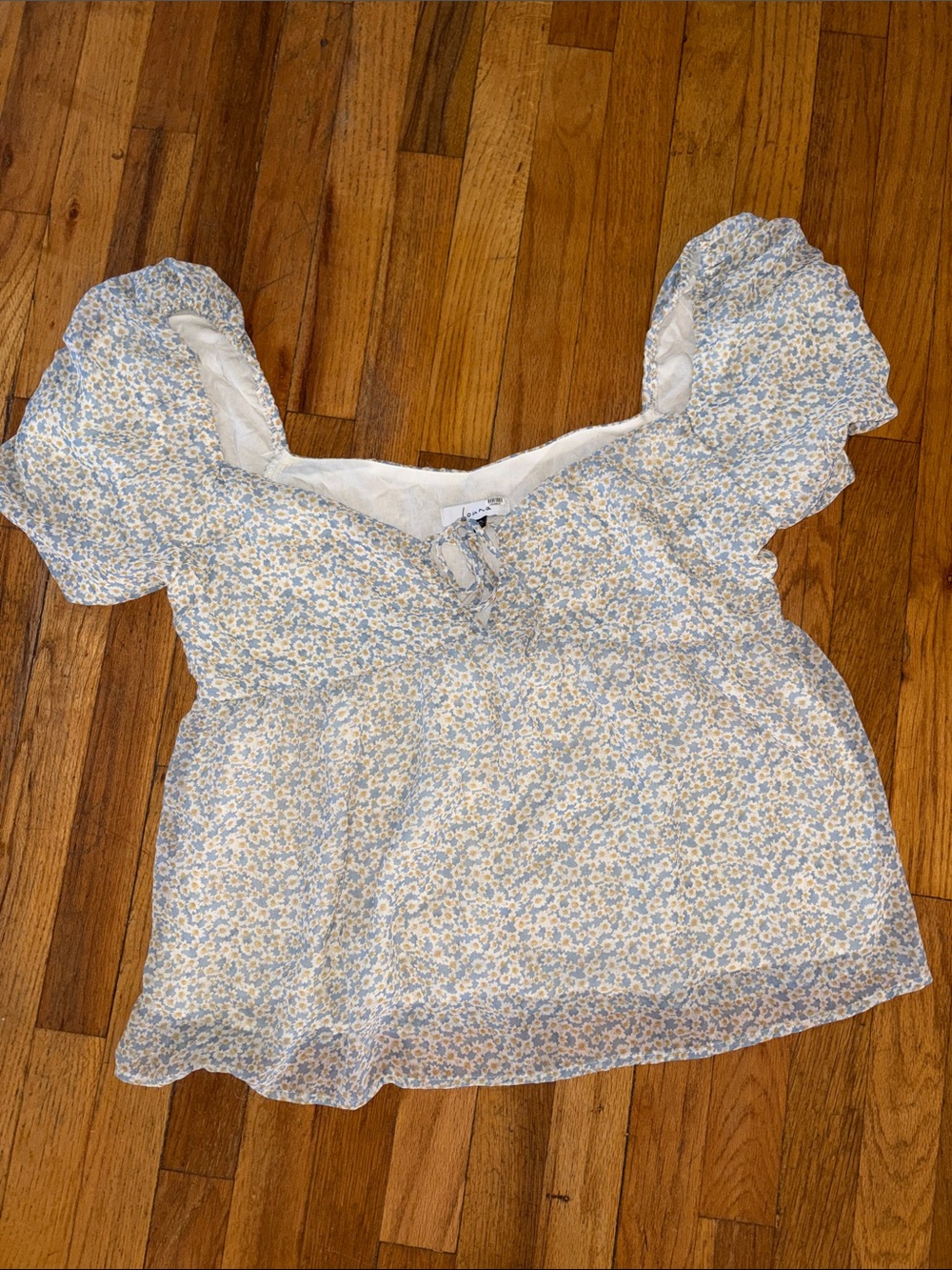 Louna Floral Puff-Sleeve Peasant Top in Light Blue